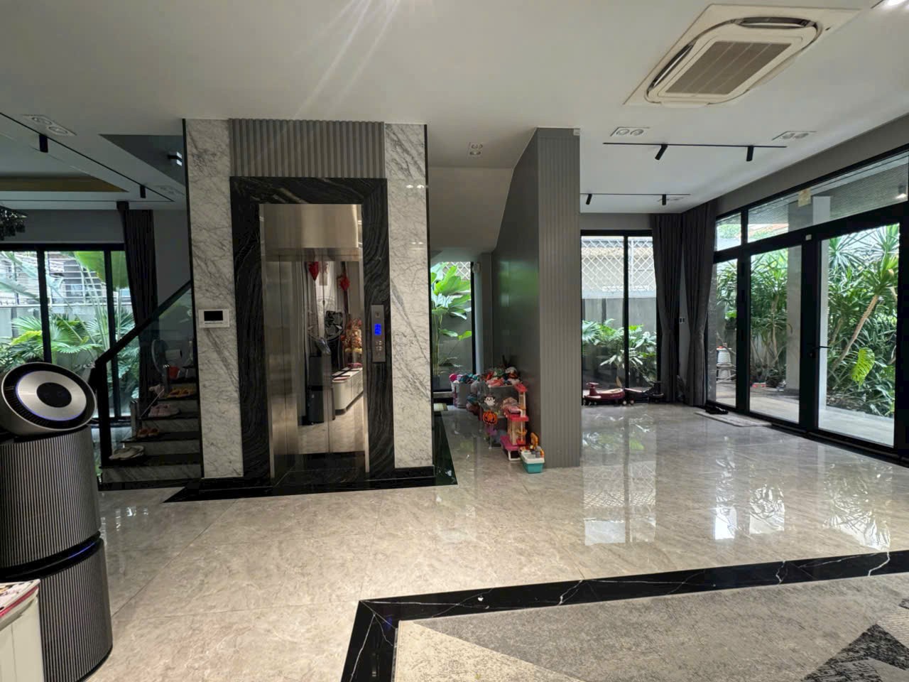 Cần bán Biệt thự Quận 7, Hồ Chí Minh, Diện tích 200m², Giá 060 Tỷ