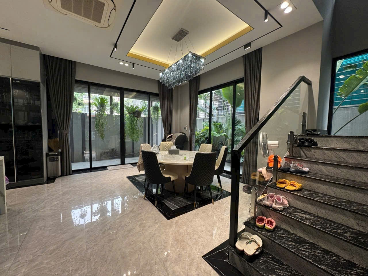 Cần bán Biệt thự Quận 7, Hồ Chí Minh, Diện tích 200m², Giá 060 Tỷ 10