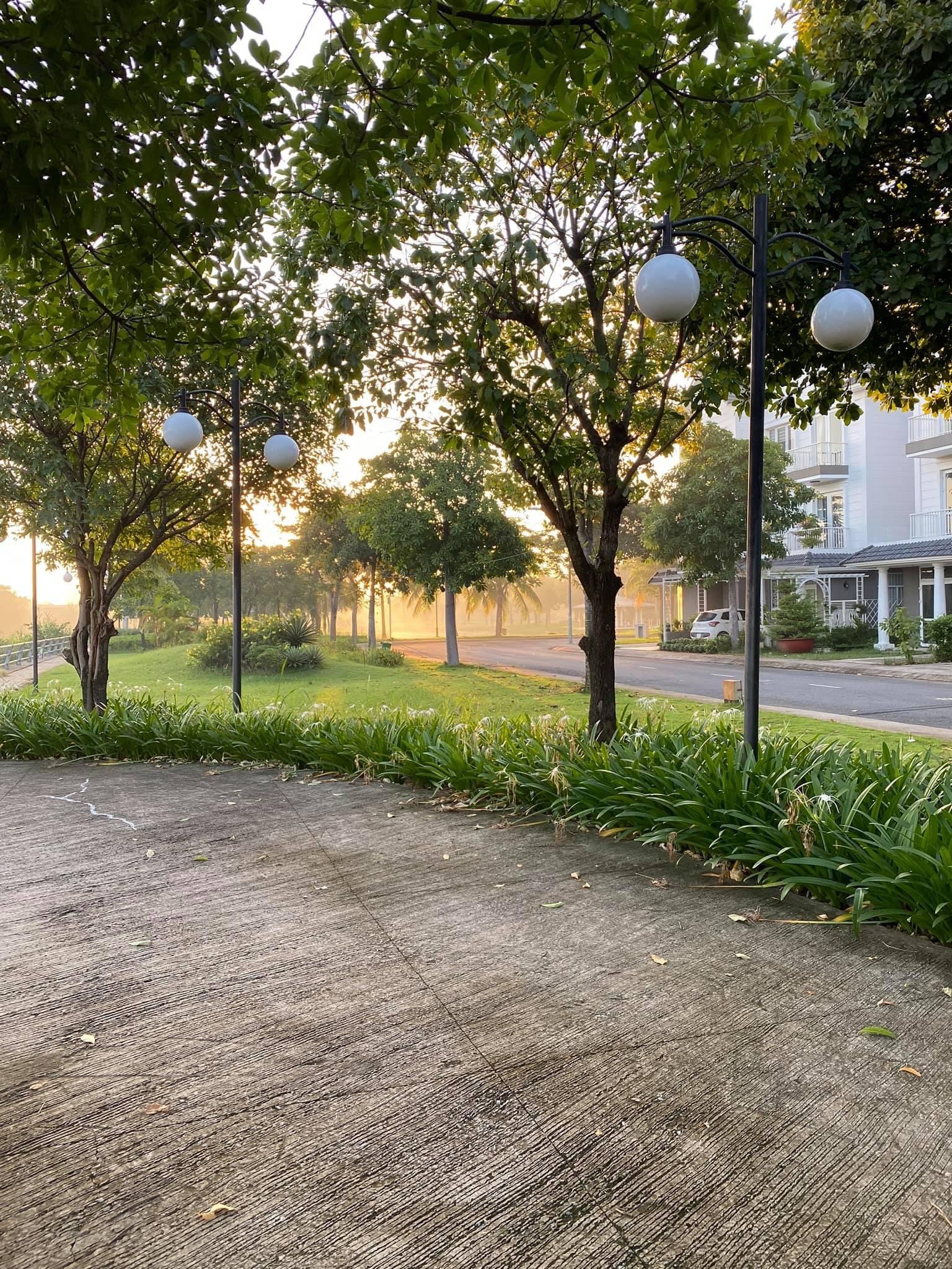 Cần bán Nhà mặt tiền Quận 9, Hồ Chí Minh, Diện tích 75m², Giá 09.8 Tỷ