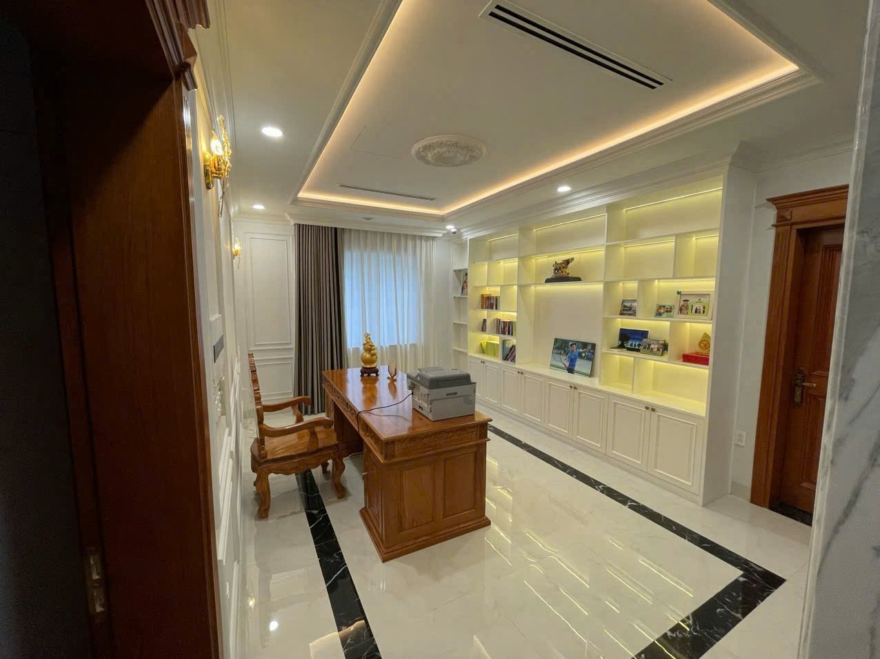 Cho thuê Biệt thự Quận 2, Hồ Chí Minh, Diện tích 220m², Giá 0120 Triệu/tháng