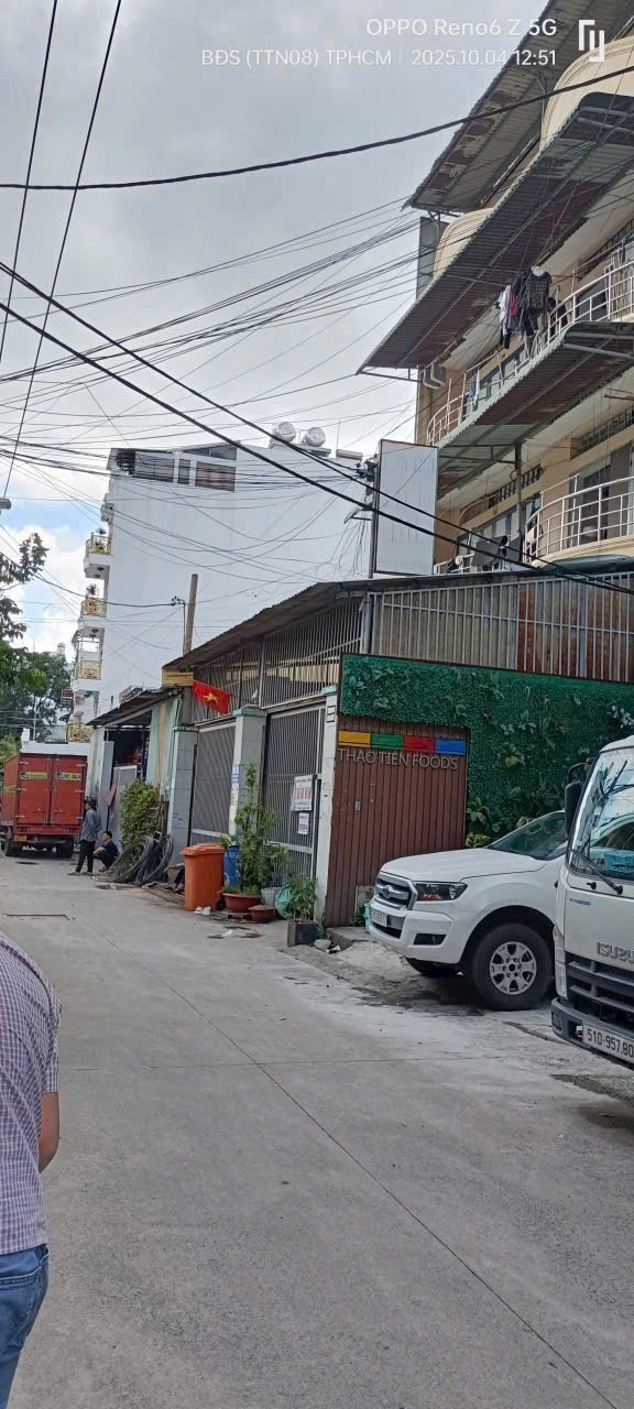 BÁN TÒA NHÀ 105 PHÒNG – HẺM PHAN VĂN HỚN, Q12 – DÒNG TIỀN 215TR/THÁNG