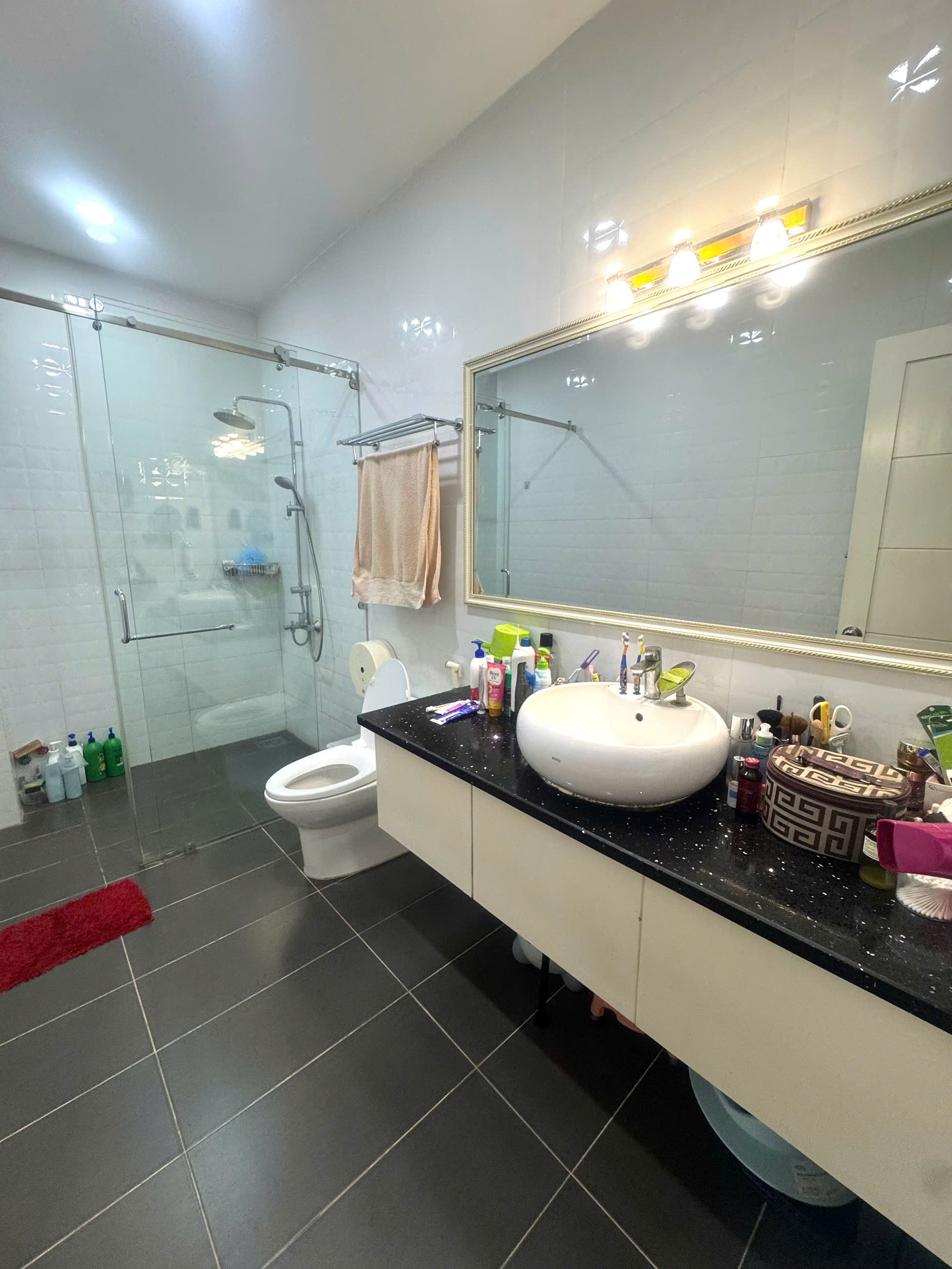 Cần bán Nhà mặt tiền Phường Phú Hữu, Quận 9, Diện tích 100m², Giá 11.2 Tỷ 8