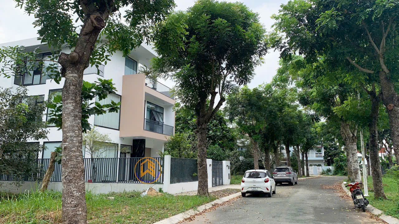 Cần bán Biệt thự Quận 9, Hồ Chí Minh, Diện tích 276m², Giá 20 Tỷ 2