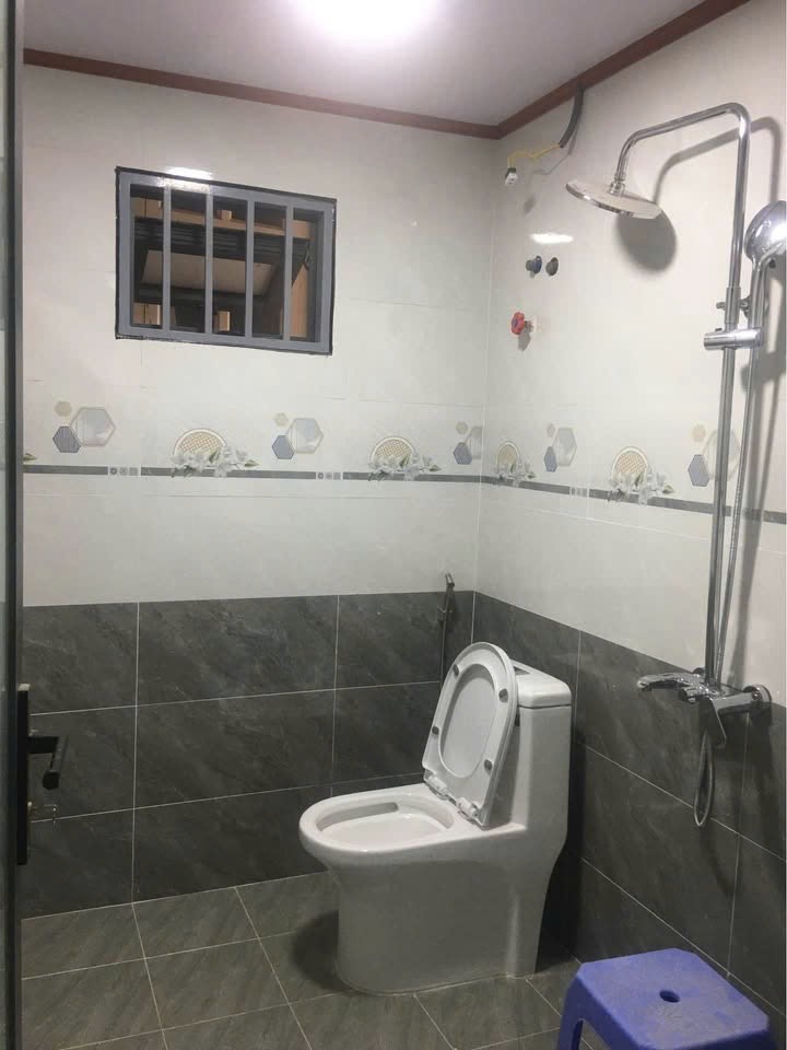 Cho thuê nhà nguyên căn 3 phòng ngủ mặt tiền An Bình phường 3 Đà Lạt giá 15 triệu 5