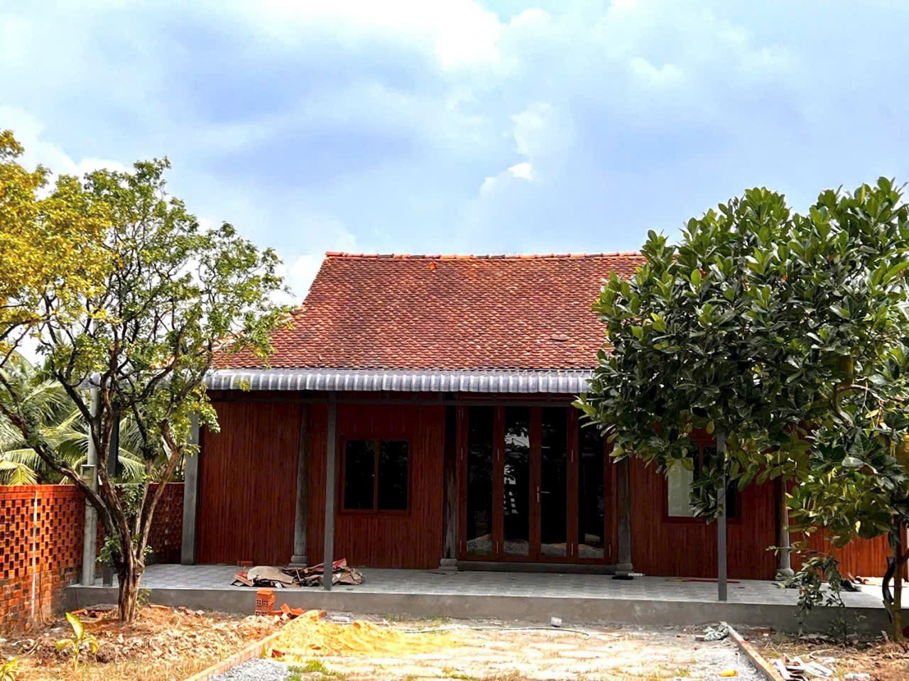 Bán nhà gỗ xã Tân Thông Hội tdt 480m2 ( 300m2 thổ) 2pn 1wc giá 4,2 tỷ 3