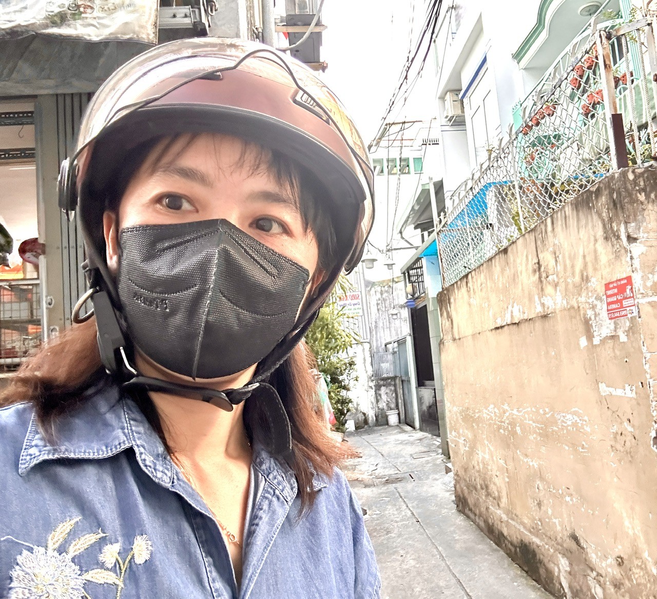 VÀI BƯỚC CHÂN RA MT ĐOÀN VĂN BƠ- CHỈ HƠN 3T XÍU- ĐẤT THỔ CƯ- LƯU THÔNG TÔN ĐẢN - XÓM CHIẾU- NGUYỄN 5