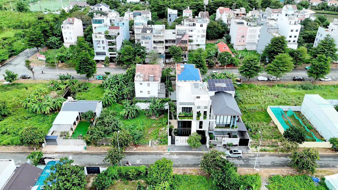 Cần bán Đất Phường Phước Long B, Quận 9, Diện tích 240m², Giá 22.320 Tỷ