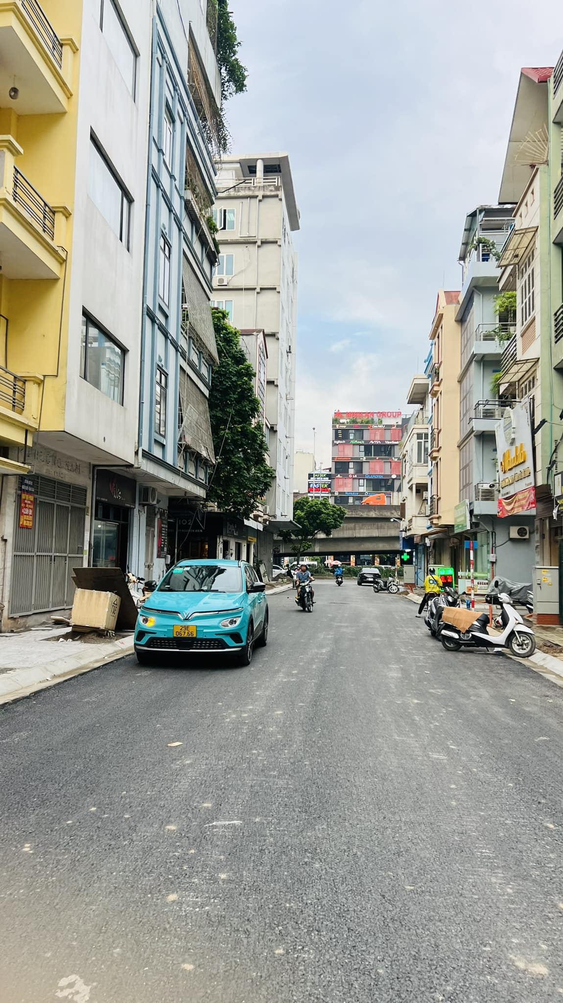 BÁN NHÀ MẶT PHỐ THANH XUÂN, OTO TRÁNH VỈA HÈ KINH DOANH SẦM UẤT, 61M2 MT4.5 NHỈNH 30 TỶ 5