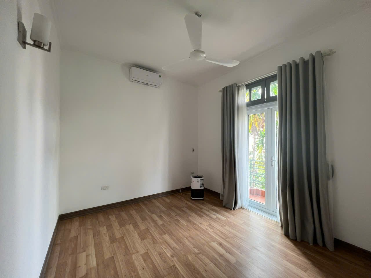 BÁN NHÀ NGÕ 12 PHỐ ĐẶNG THAI MAI, TÂY HỒ, Ô TÔ, DT 255.5M2* 5 TẦNG* MT 15M* GIÁ 56TỶ 14