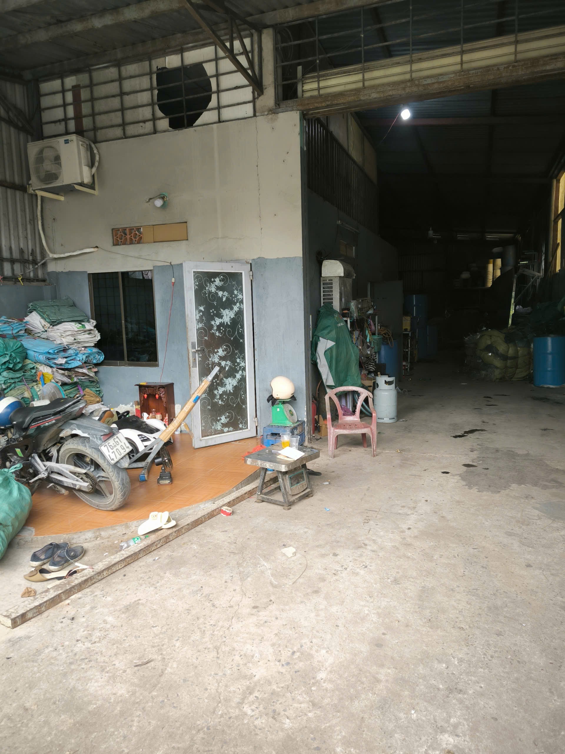 Bán nhà kho 1/ Tỉnh lộ 15, xã Tân Thạnh Đông dt 210m2 full thổ giá 4,1 tỷ 6