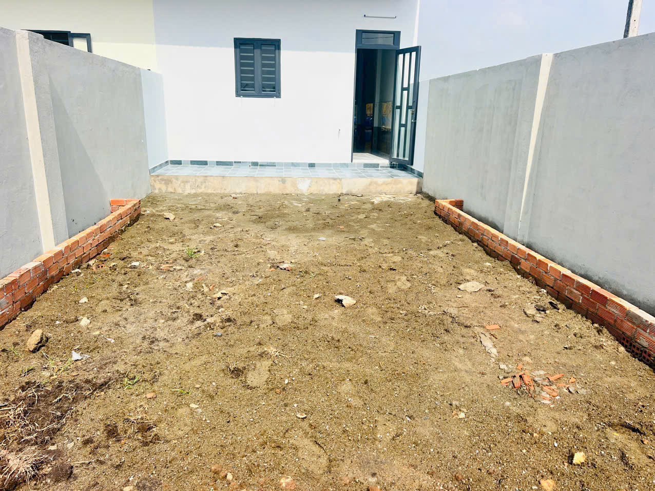 Bán nhà đẹp mới xây ở xã Đức Lập Hạ dt 170m2 2pn 1wc giá 1,75 tỷ 9