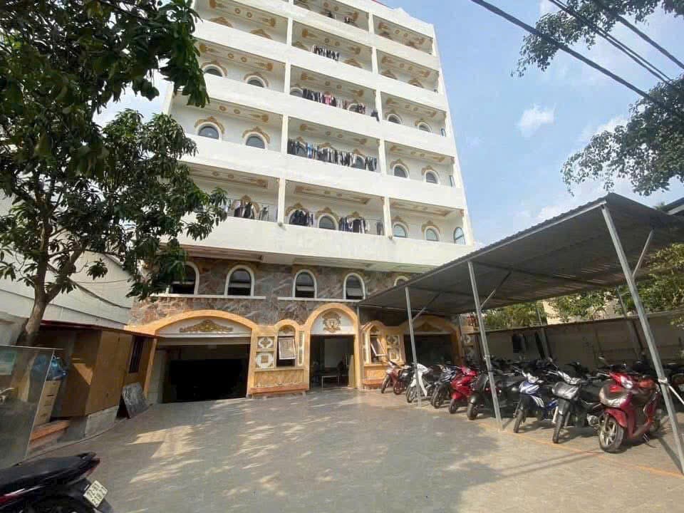 Cần bán Nhà mặt tiền Phường Phú Hữu, Quận 9, Diện tích 1000m², Giá 68 Tỷ 4