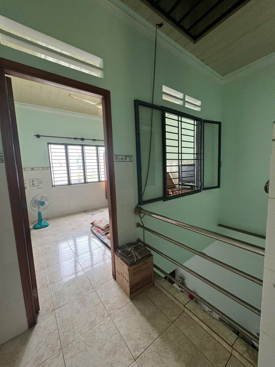 Bán nhà Quận 7 đường số 37.p.Tân Quy , dt 4,1x21m, 1 lầu 2