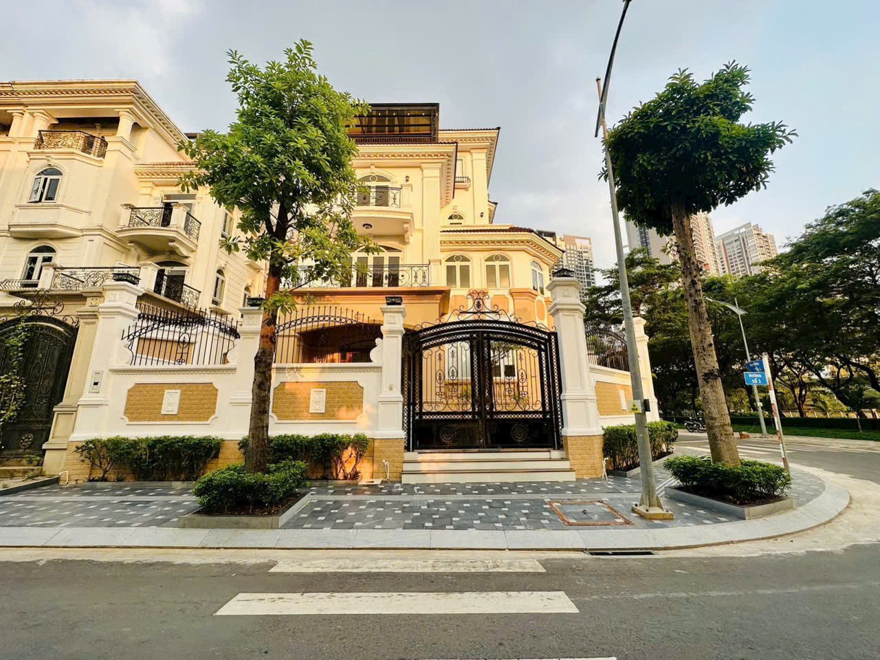 Cho thuê Biệt thự Quận 7, Hồ Chí Minh, Diện tích 329m², Giá 0100 Triệu/tháng 6