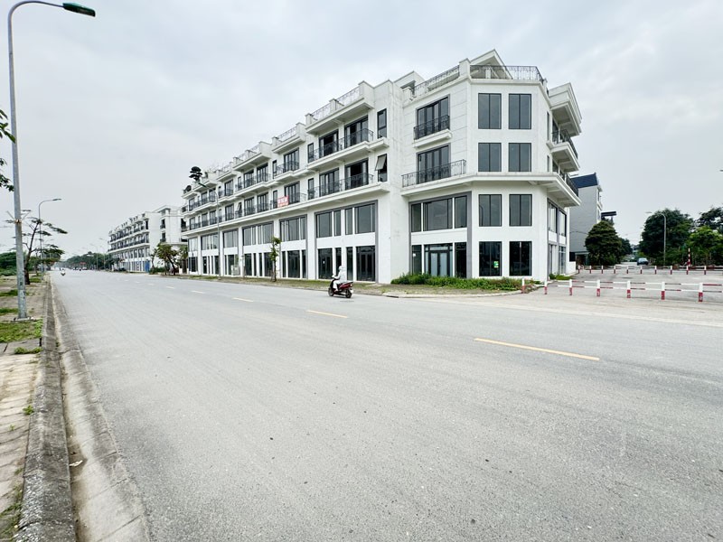 Bán 80m2 Shophouse Metropolitan - Nguyễn Mậu Tài. View Quảng Trường, Vị Trí Vàng! 3