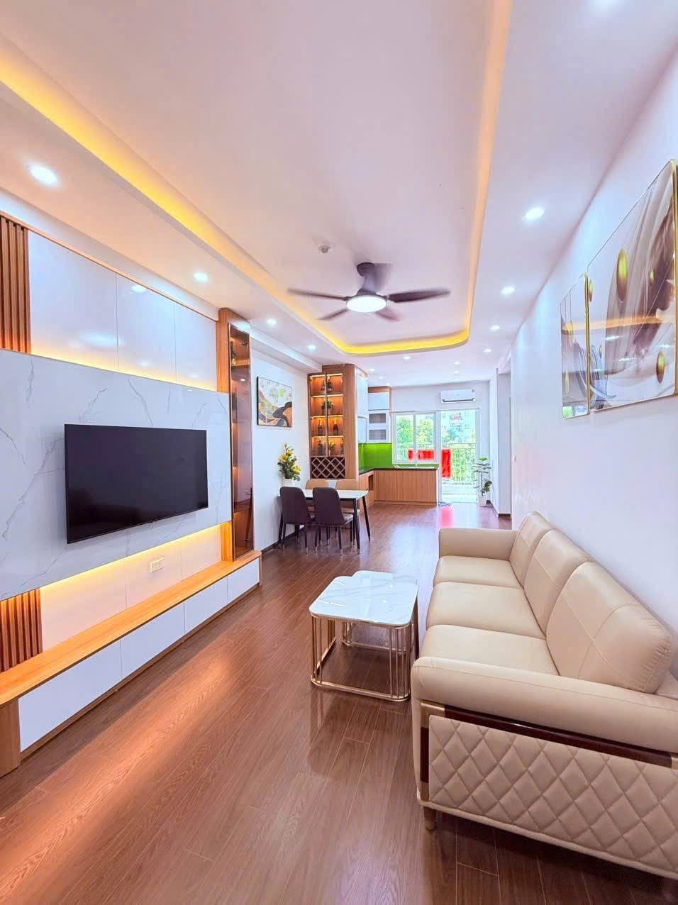 Bán căn hộ 68,5m² full đồ  2 ngủ, 2 wc khu 5 tòa mới B2.1 chung cư Thanh Hà