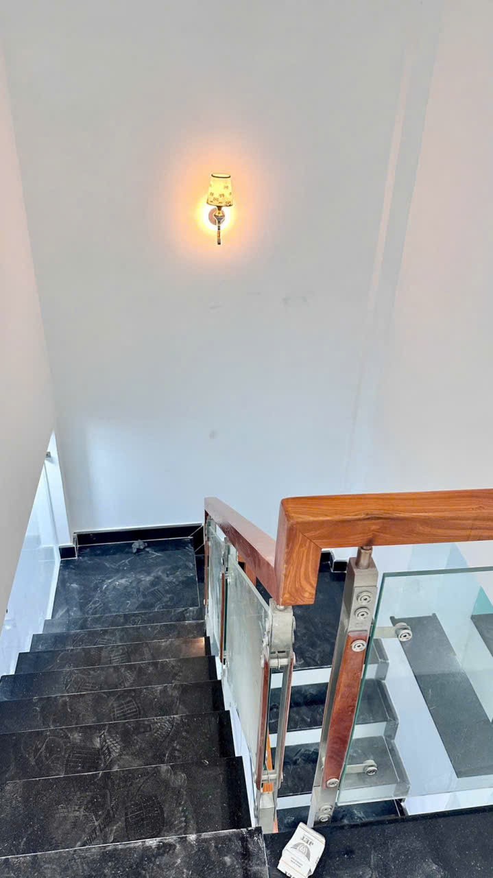 Nhà hẻm Trần Tấn, p Tân Sơn Nhì dt 56m2 1 lầu 2pn, 2wc giá 5,8 tỷ 3