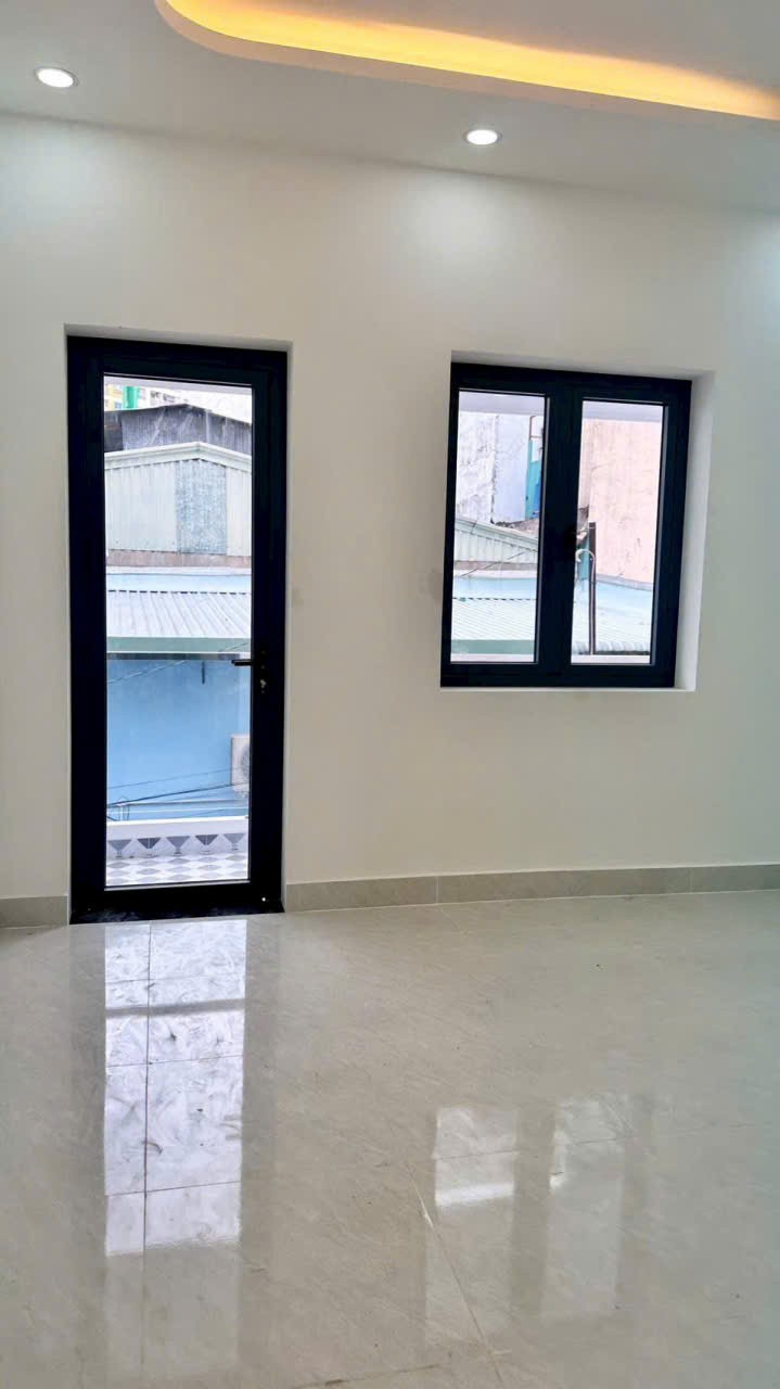 Nhà hẻm Trần Tấn, p Tân Sơn Nhì dt 56m2 1 lầu 2pn, 2wc giá 5,8 tỷ 7
