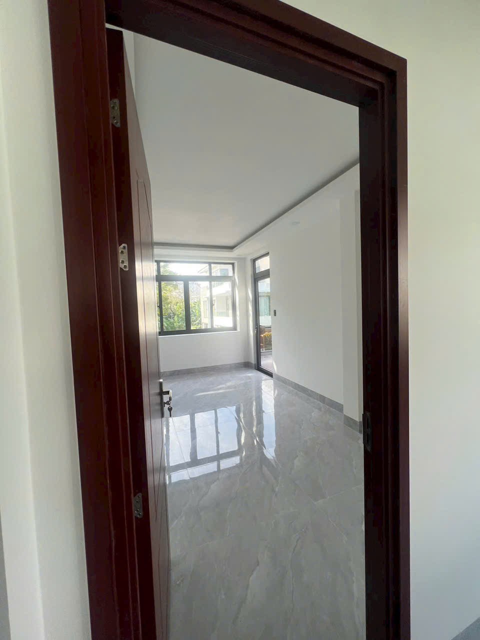 Cho thuê Biệt thự Quận 9, Hồ Chí Minh, Diện tích 220m², Giá 030 Triệu/tháng 2