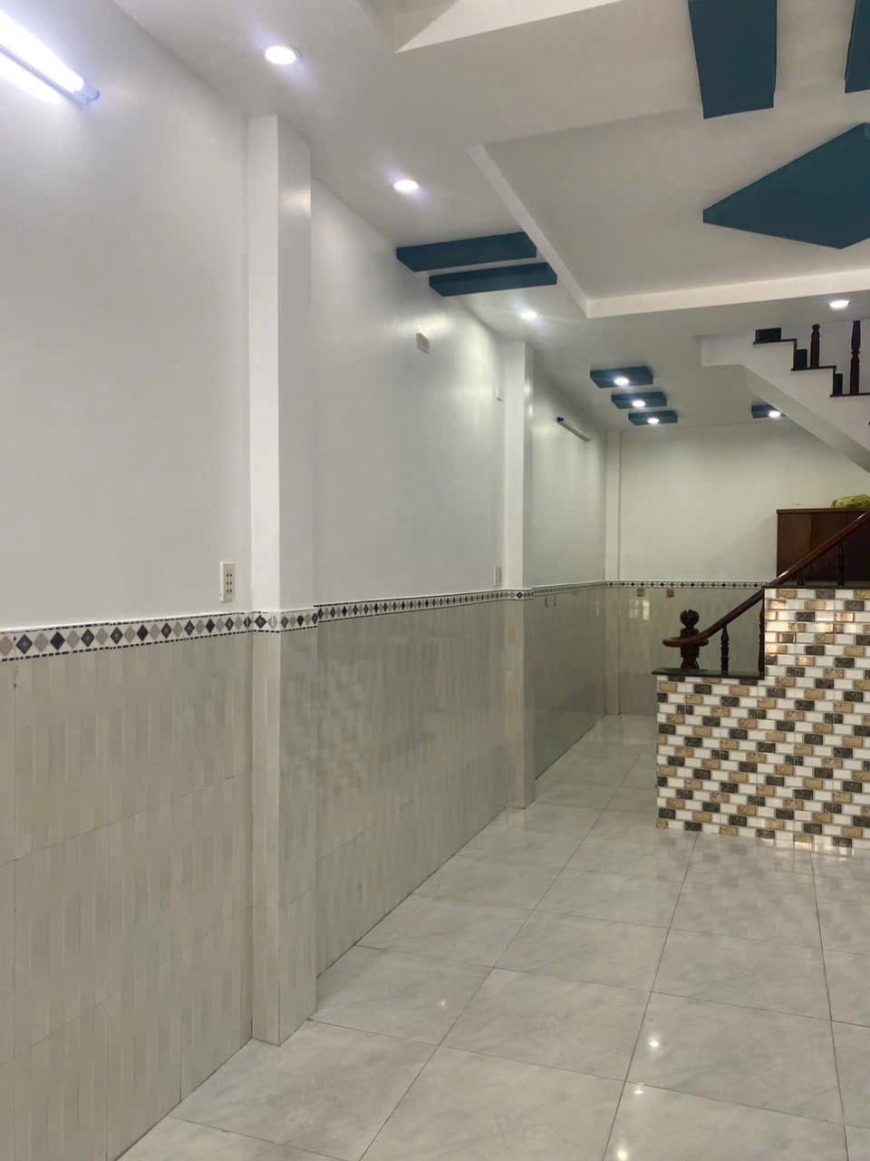 Nhà hẻm Liên Khu 4-5 dt 46m2 1 lầu 2pn, 2wc giá 4,2 tỷ 5