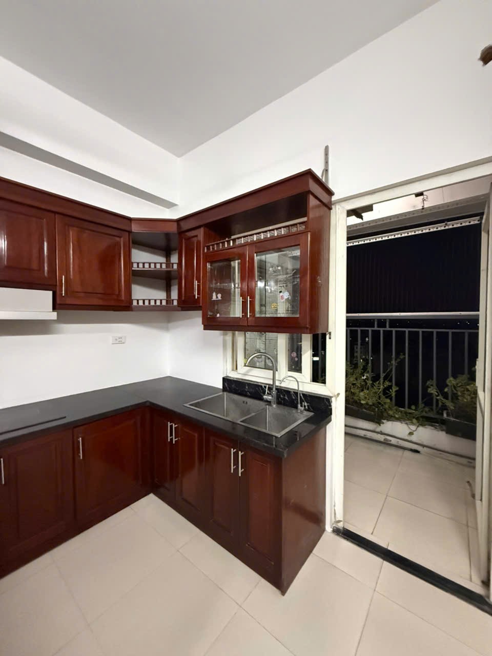 Bán gấp căn hộ chung cư Thanh Hà-Hà Đông 2PN- giá rẻ 2