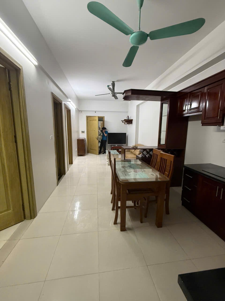 Bán gấp căn hộ chung cư Thanh Hà-Hà Đông 2PN- giá rẻ 3