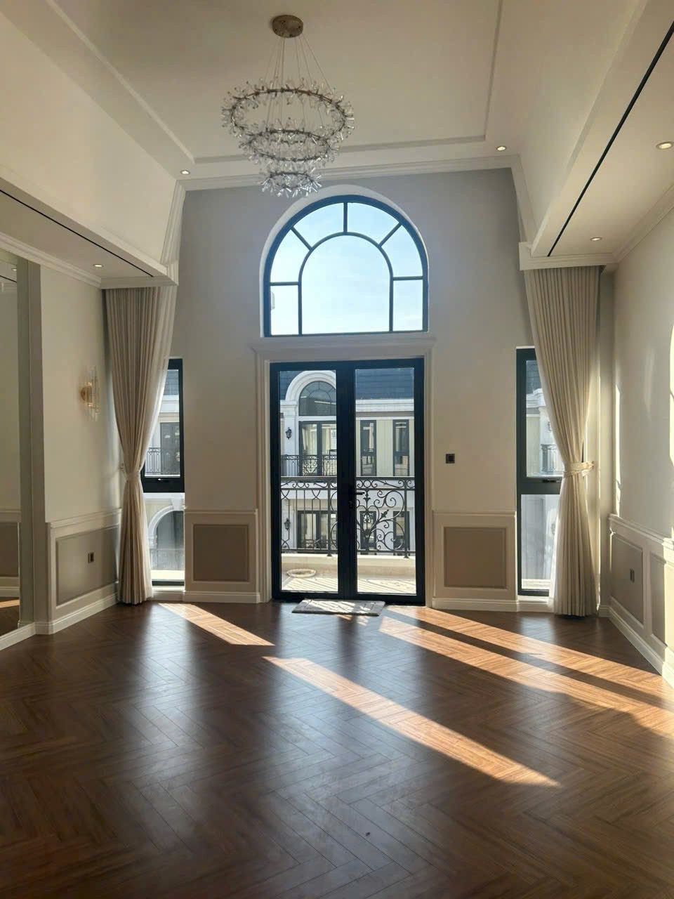 Cho thuê Nhà mặt tiền Phường Phú Hữu, Quận 9, Diện tích 97m², Giá 030 Triệu/tháng 7