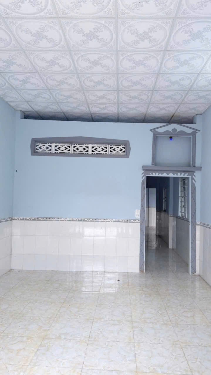 Nhả hẻm sân rộng xã Hựu Thạnh, Đức Hòa tdt 142m2 2pn , 2wc giá 1,4 tỷ 2