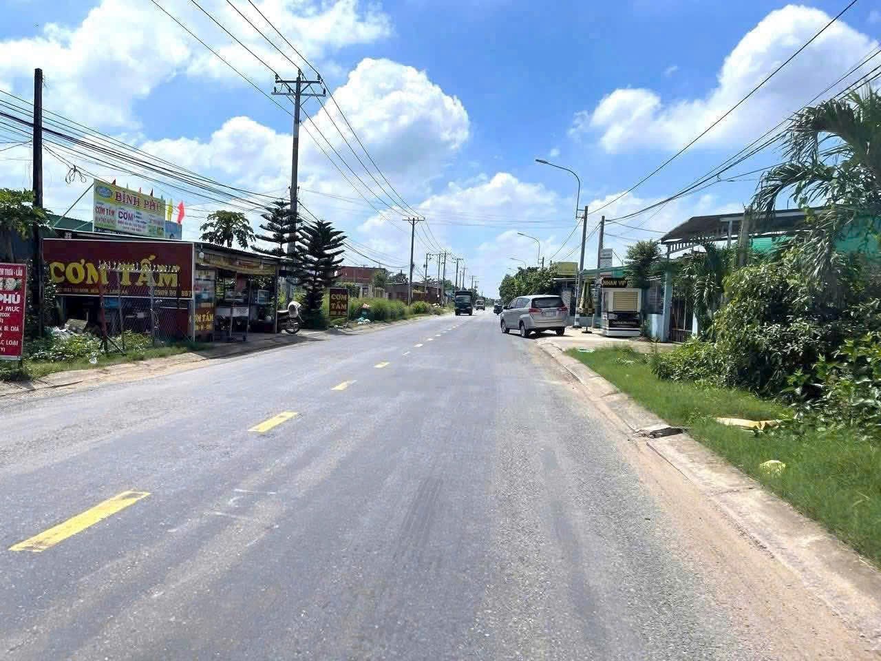 Bán đất mặt tiền 833B, xã Phước Vân, Cần Đước dt 540m2 ( có 300m2 thổ ) giá 5,5 tỷ 4