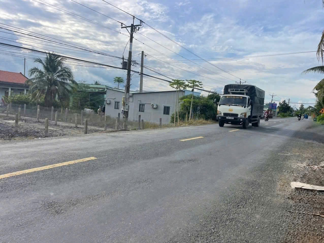 Bán đất thổ cư 2 mặt tiền tl 816 ấp 4, xã Bình Đức, Bến Lức dt 140m2 giá 1,97 tỷ 3