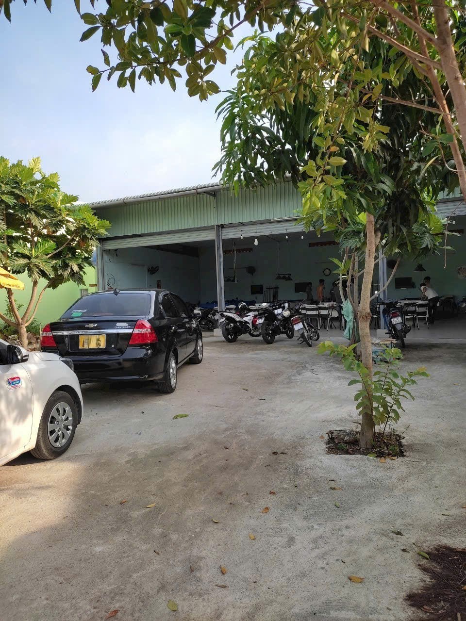 Bán nhà măt tiền Thạnh Đức, Bến Lức tdt 974m2 ( 300m2 thổ ) giá 4,9 tỷ 6