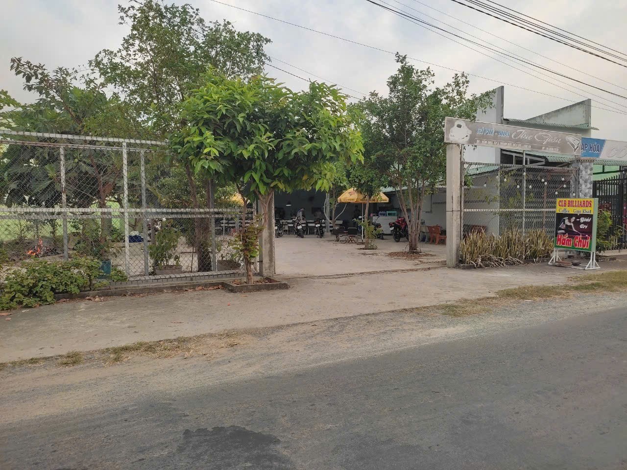 Bán nhà măt tiền Thạnh Đức, Bến Lức tdt 974m2 ( 300m2 thổ ) giá 4,9 tỷ 7