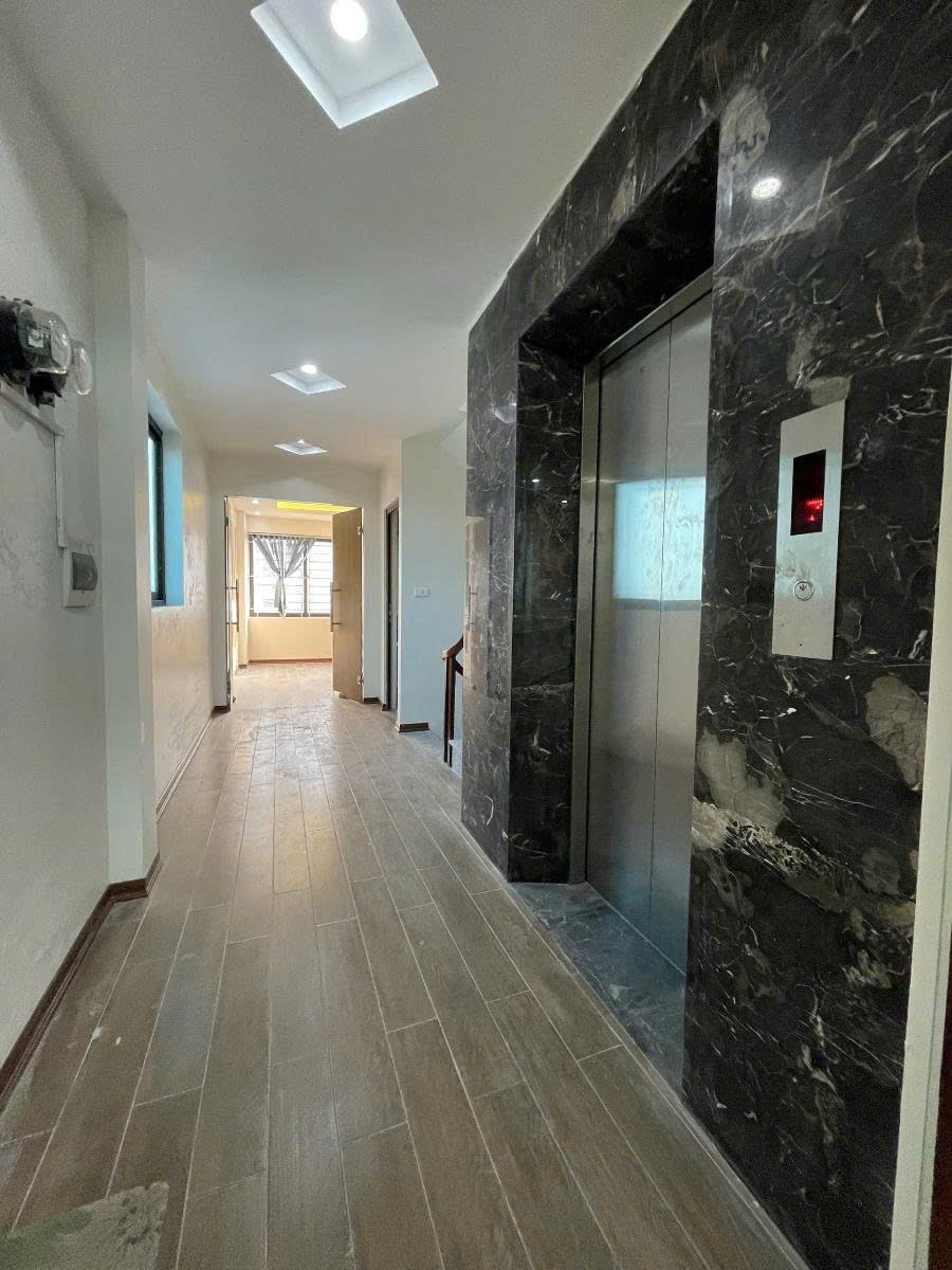 Cần bán Nhà mặt tiền đường Hoàng Văn Thái, Phường Khương Trung, Diện tích 90m², Giá 44 Tỷ 3