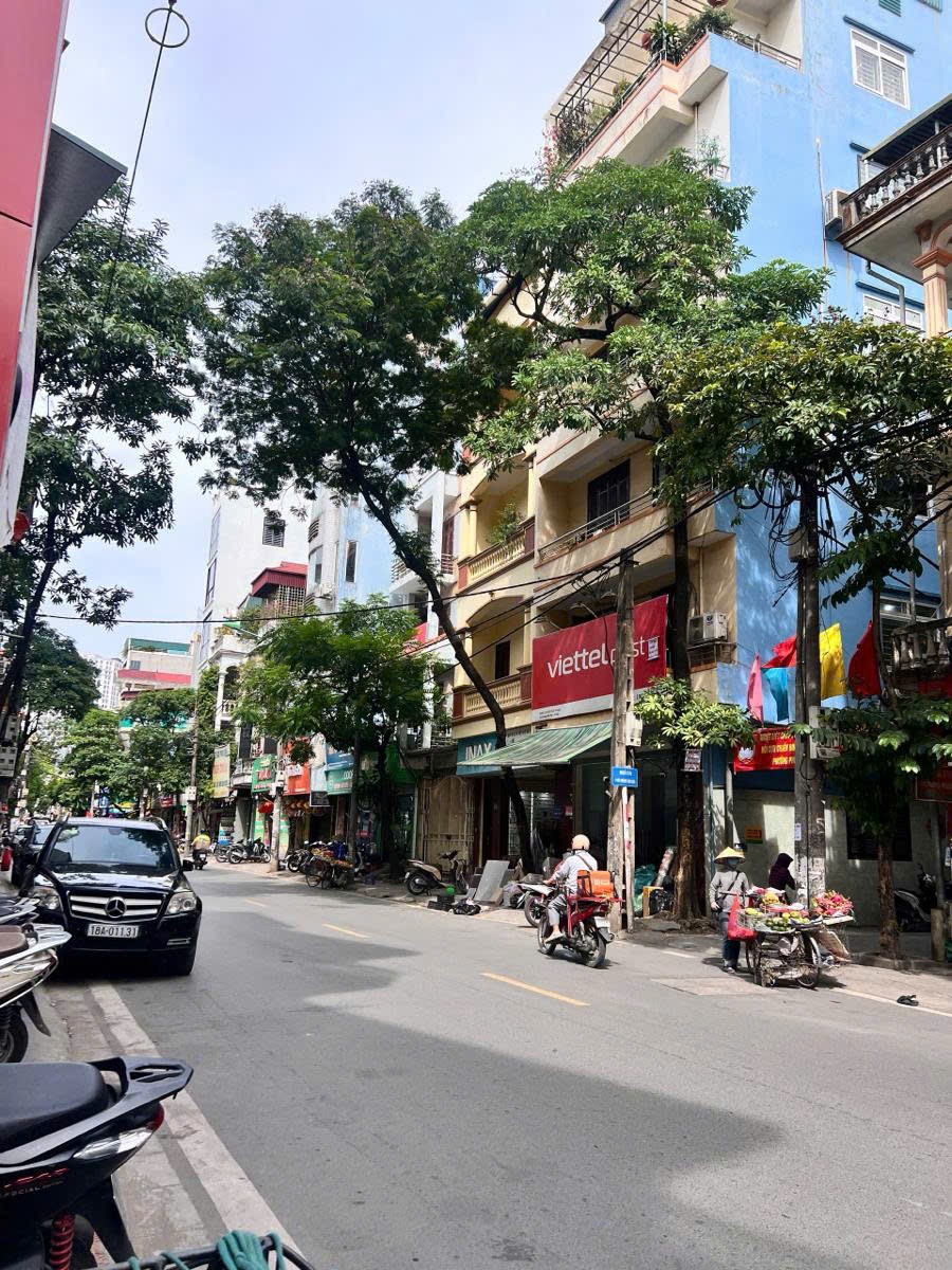 Cần bán Nhà mặt tiền đường Hoàng Văn Thái, Phường Khương Trung, Diện tích 90m², Giá 44 Tỷ 2