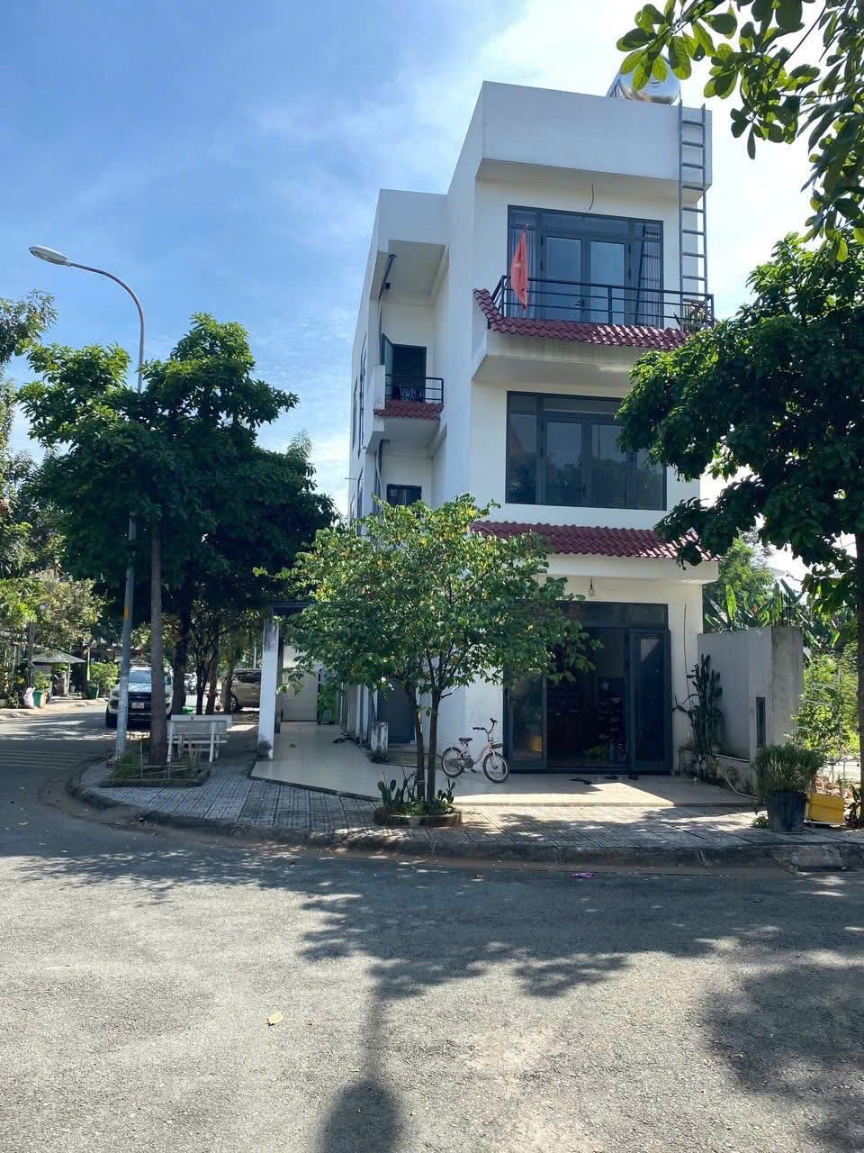 Cần bán Nhà mặt tiền Phường Phước Long A, Quận 9, Diện tích 119m², Giá Thương lượng 3