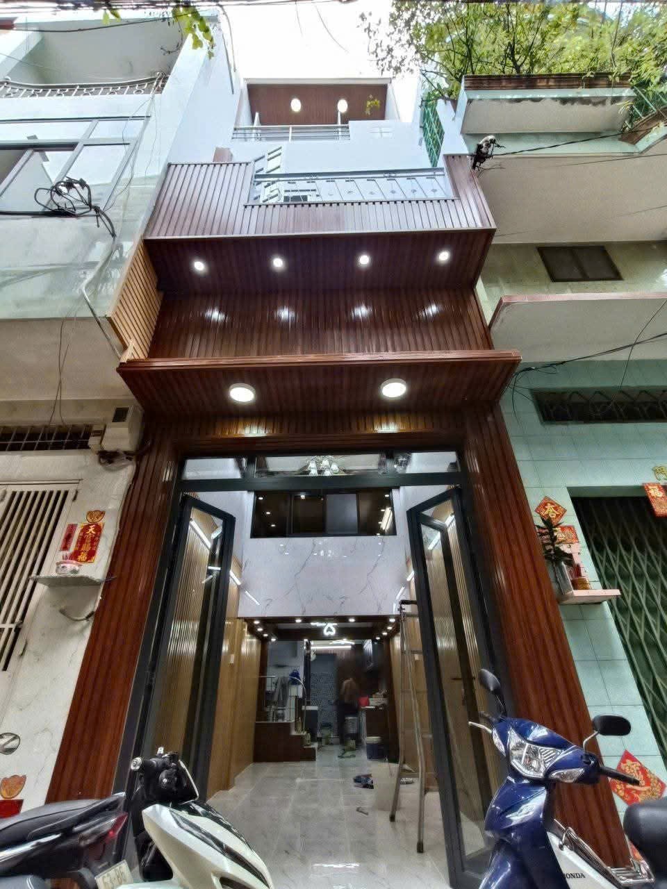 XÓM ĐẤT - Q11 - HXH 4M - DTSD 106M2 4 TẦNG 4 PN 3WC - GIÁ 5.98 TỶ