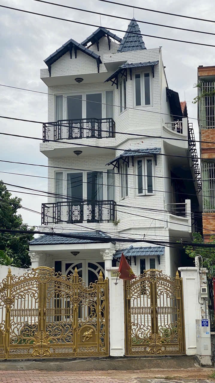 Cần bán Nhà mặt tiền Phường Linh Trung, Thủ Đức, Diện tích 219m², Giá 35 Tỷ 5