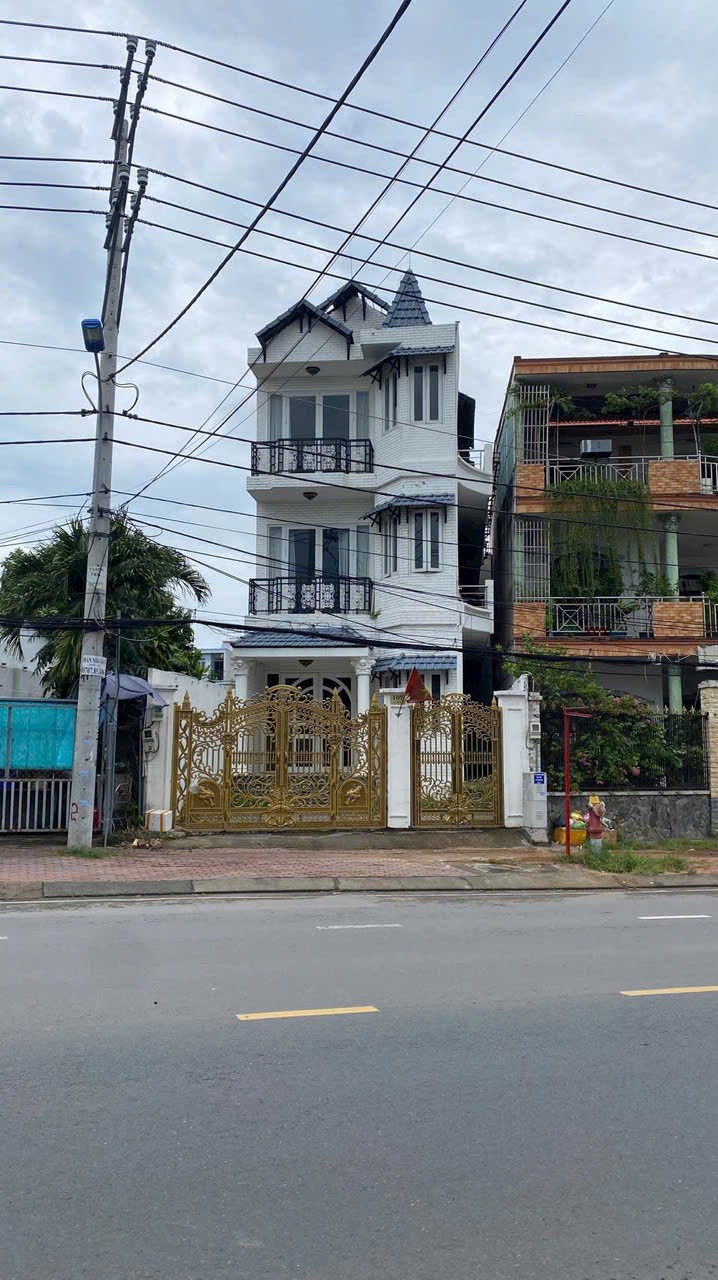 Cần bán Nhà mặt tiền Phường Linh Trung, Thủ Đức, Diện tích 219m², Giá 35 Tỷ