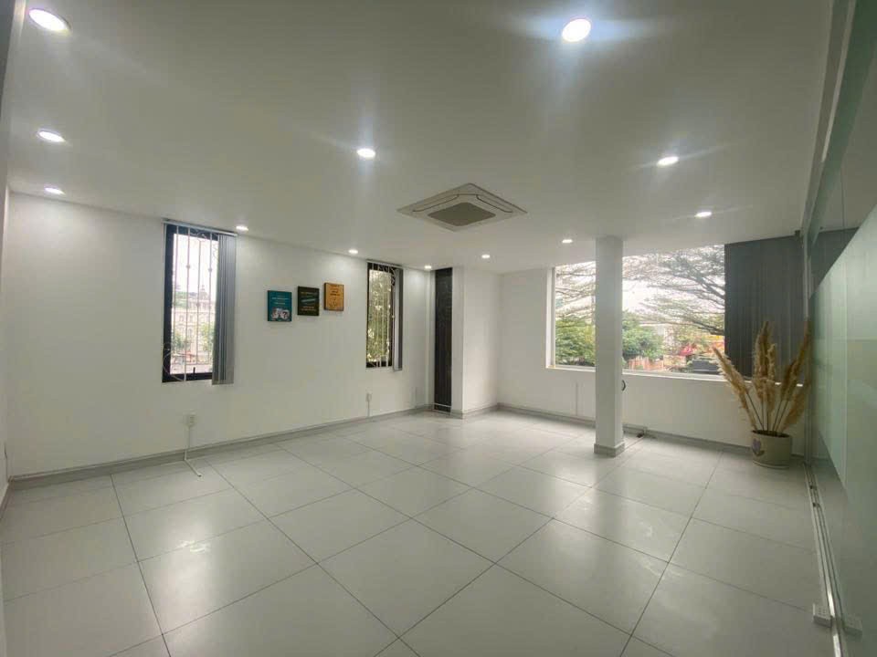 Cho thuê Biệt thự Phường Thạnh Mỹ Lợi, Quận 2, Diện tích 180m², Giá 85 Triệu/tháng 14