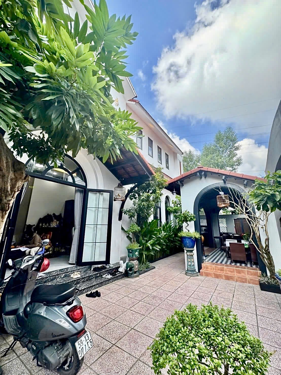 Cần bán Biệt thự Phường Linh Xuân, Thủ Đức, Diện tích 374m², Giá 13 Tỷ 5