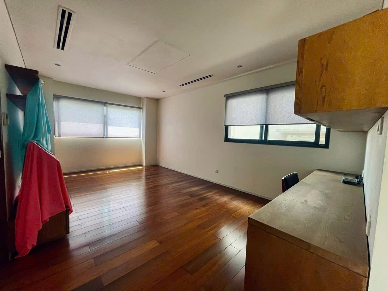 Cần bán Biệt thự Phường Thảo Điền, Quận 2, Diện tích 300m², Giá 0120 Tỷ 12