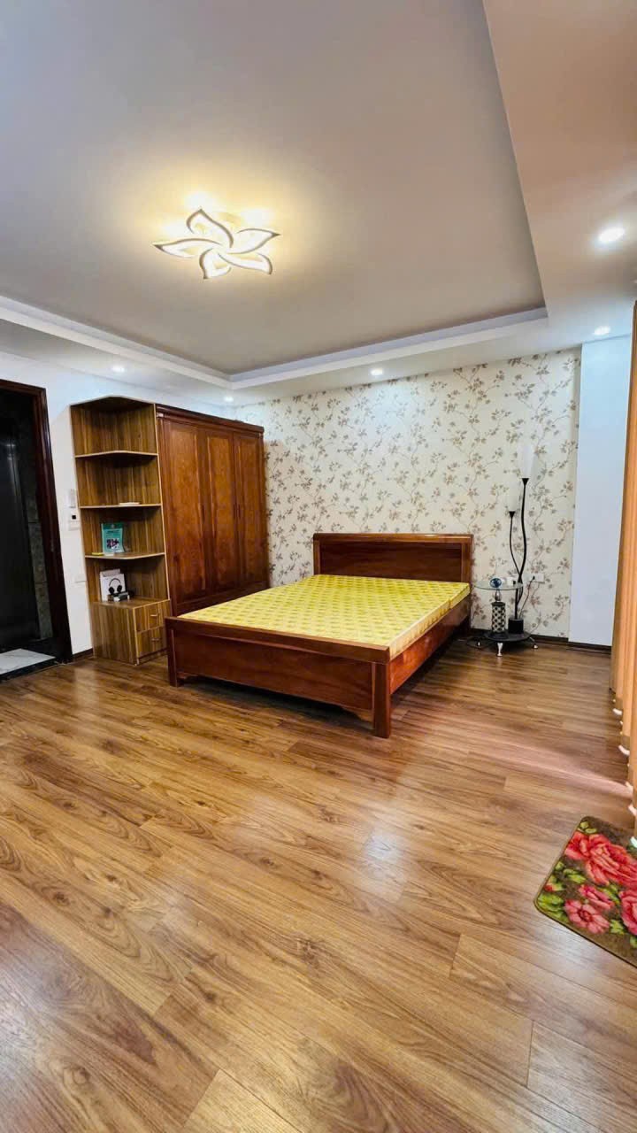 BÁN NHÀ mặt ngõ 6 Tầng - 120m2  Ngõ Tự Do, ô tô đỗ cửa - giá 40 tỷ 2