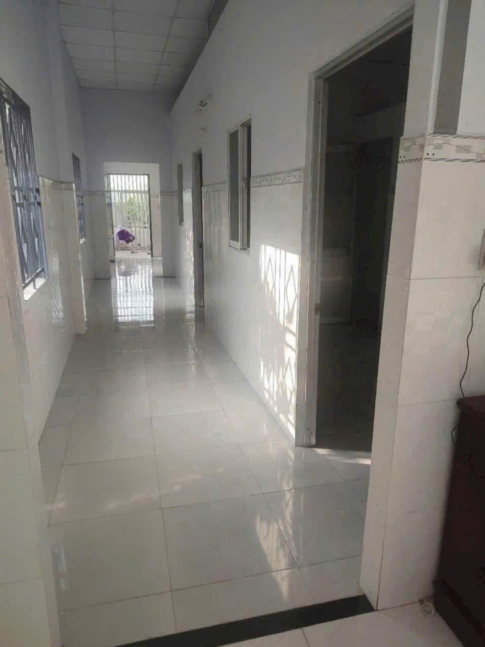 Bán nhà vườn xã Đức Hòa Thượng tdt 380m2 ( dtxd nhà 100m2) , 2pn ,1wc giá 2,6 tỷ 3