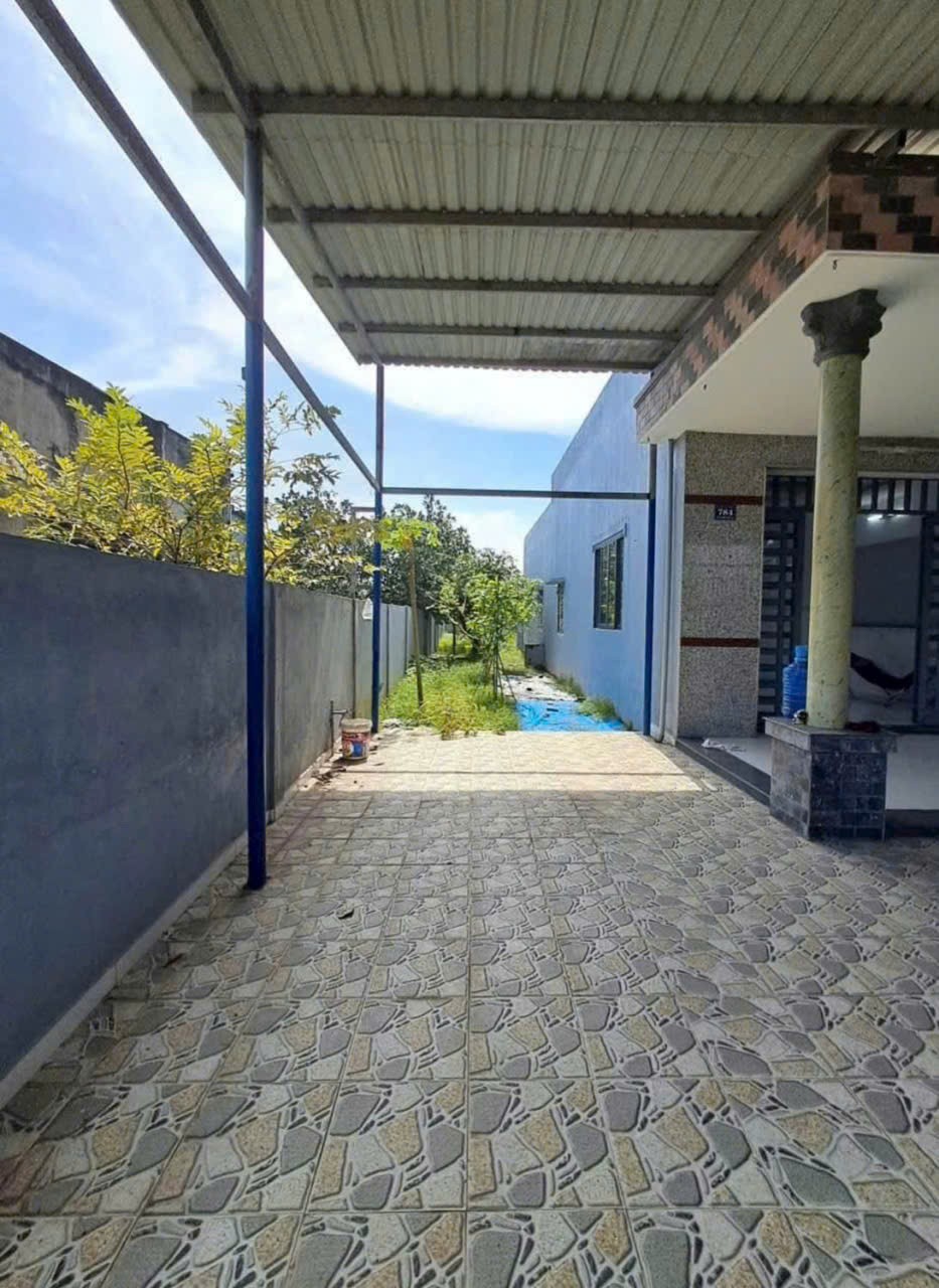 Bán nhà vườn xã Đức Hòa Thượng tdt 380m2 ( dtxd nhà 100m2) , 2pn ,1wc giá 2,6 tỷ 4