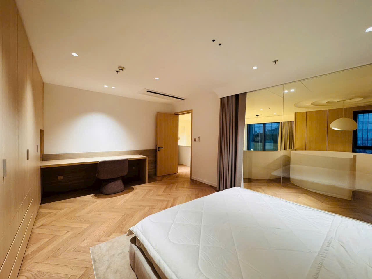 Cần bán Căn hộ chung cư Phường Thủ Thiêm, Quận 2, Diện tích 190m², Giá 66 Tỷ