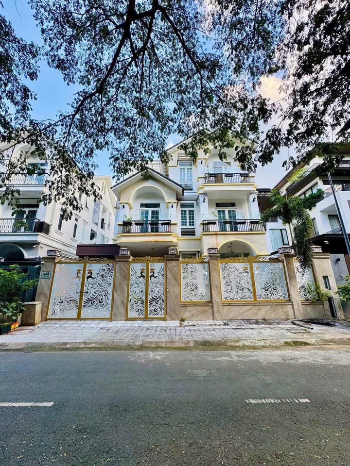 Cần bán Nhà mặt tiền Phường Phú Mỹ, Quận 7, Diện tích 111m², Giá 50 Tỷ 3