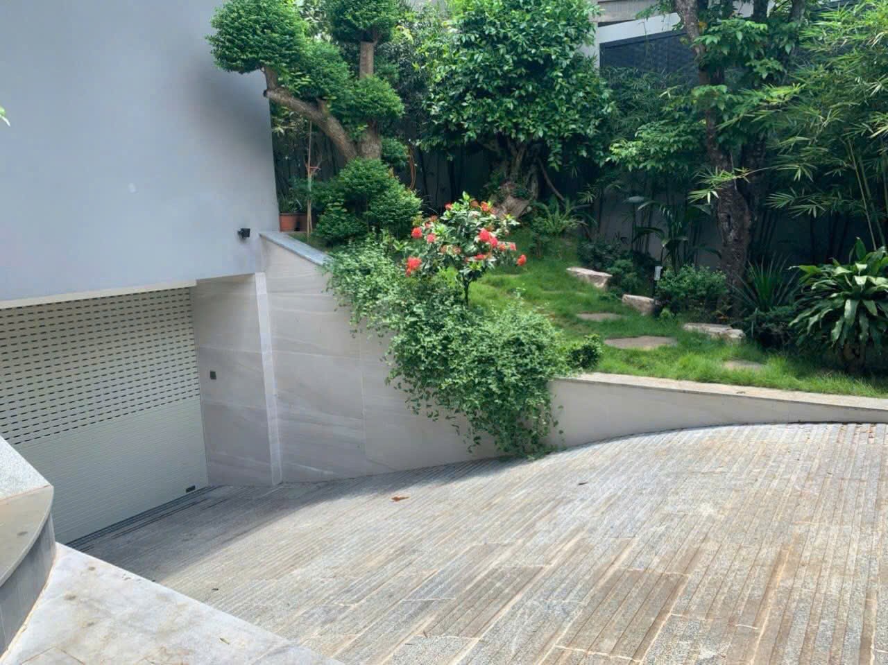 Cần bán Biệt thự Phường Thảo Điền, Quận 2, Diện tích 300m², Giá 0100 Tỷ 3