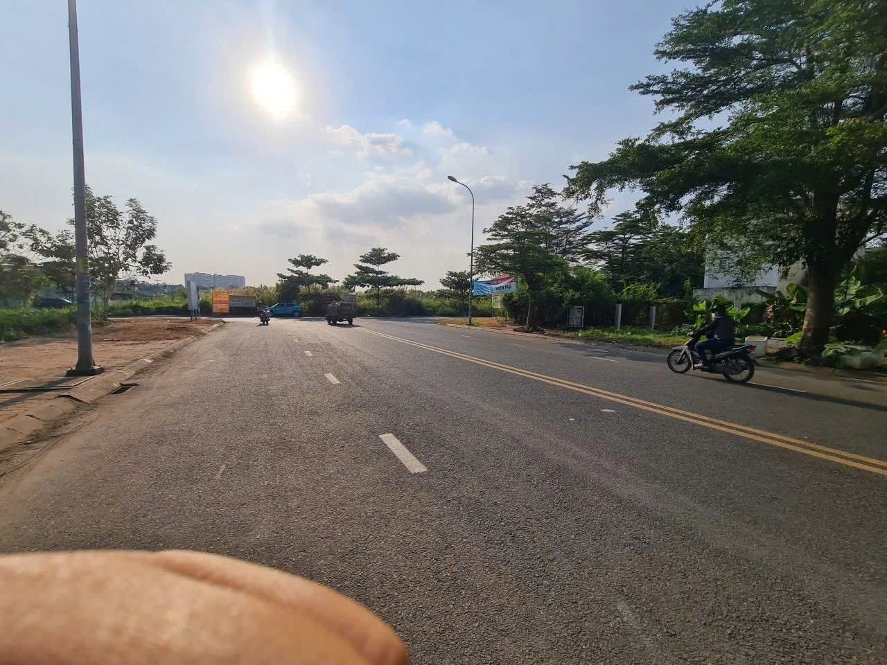 Cần bán Nhà mặt tiền Quận 9, Hồ Chí Minh, Diện tích 129m², Giá 15 Tỷ