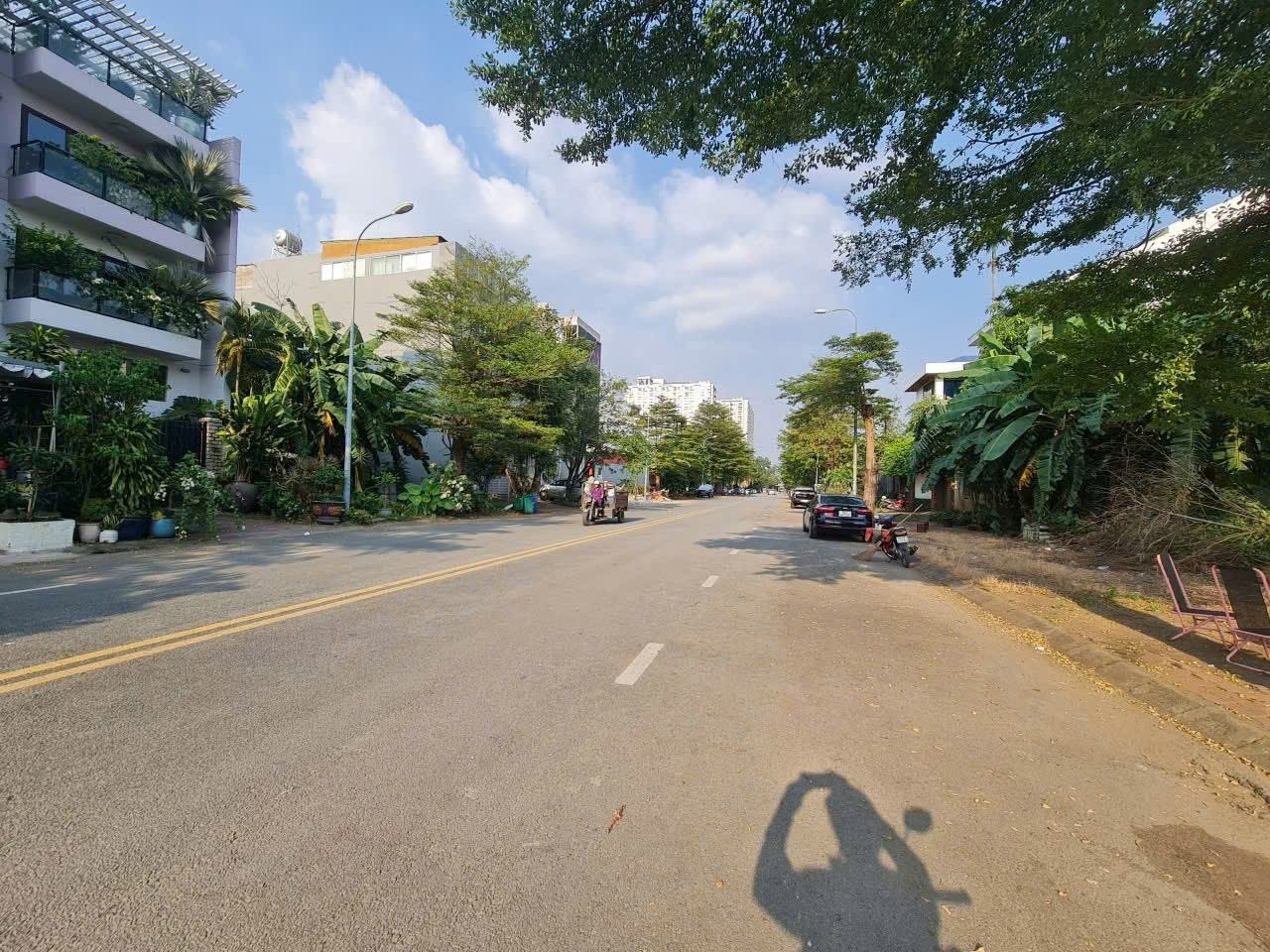 Cần bán Nhà mặt tiền Quận 9, Hồ Chí Minh, Diện tích 129m², Giá 15 Tỷ 2