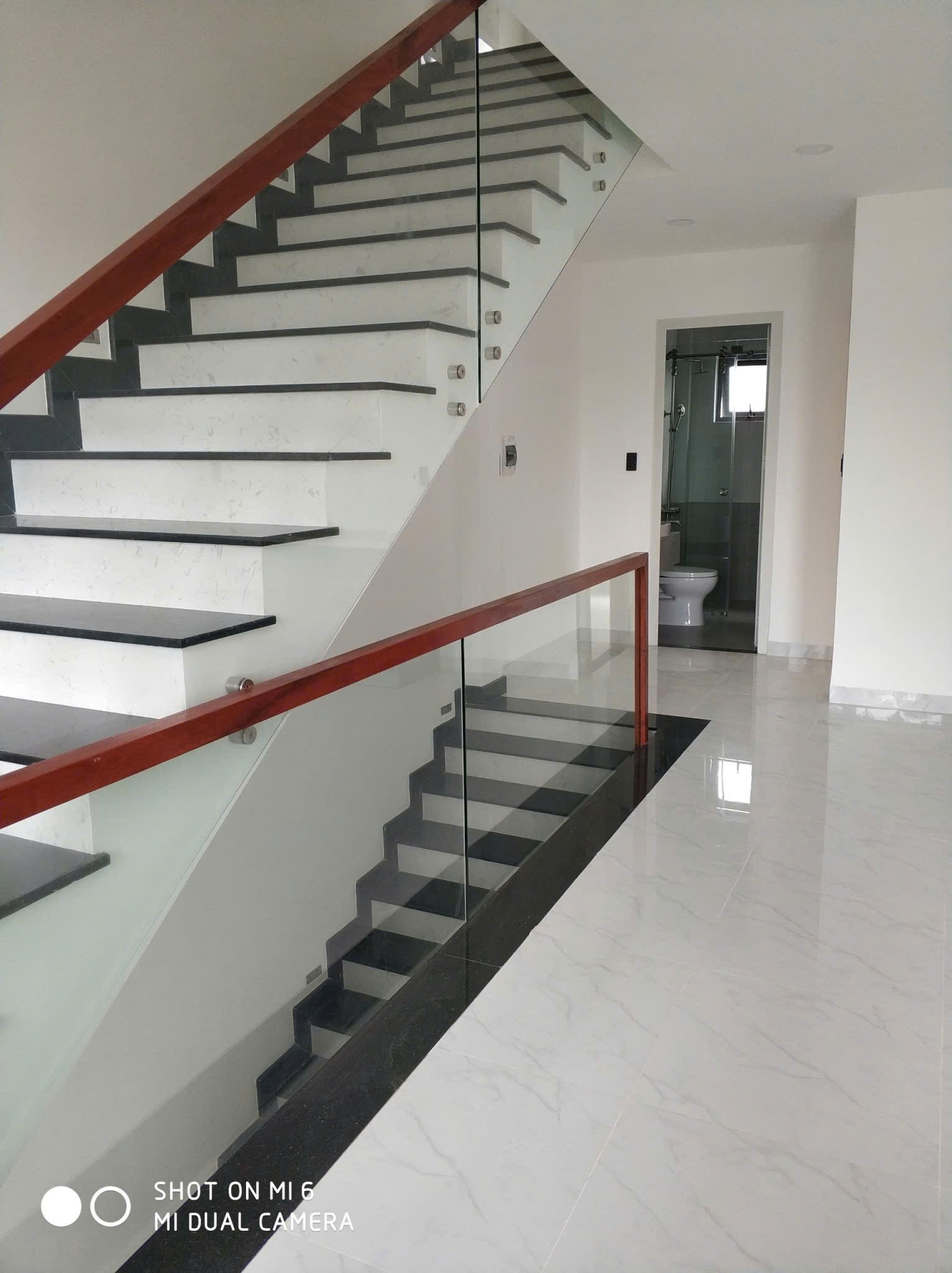 Cần bán Nhà mặt tiền Phường Phú Hữu, Quận 9, Diện tích 75m², Giá 11.3 Tỷ 3